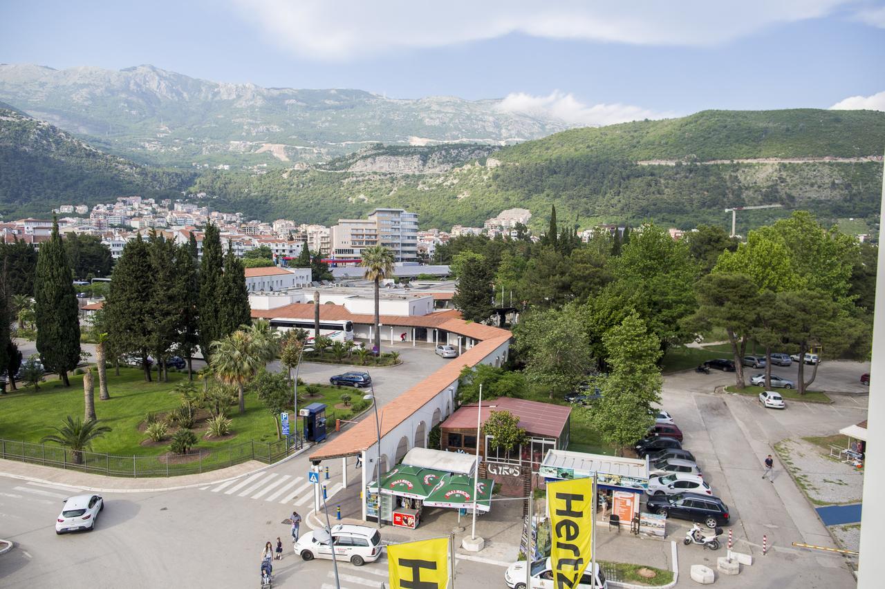 Anna Tre Canne * Budva